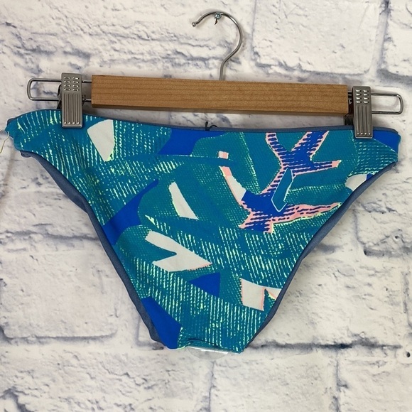 Maaji Crystal Cavern reversible swim bottom NWT - Picture 6 of 9